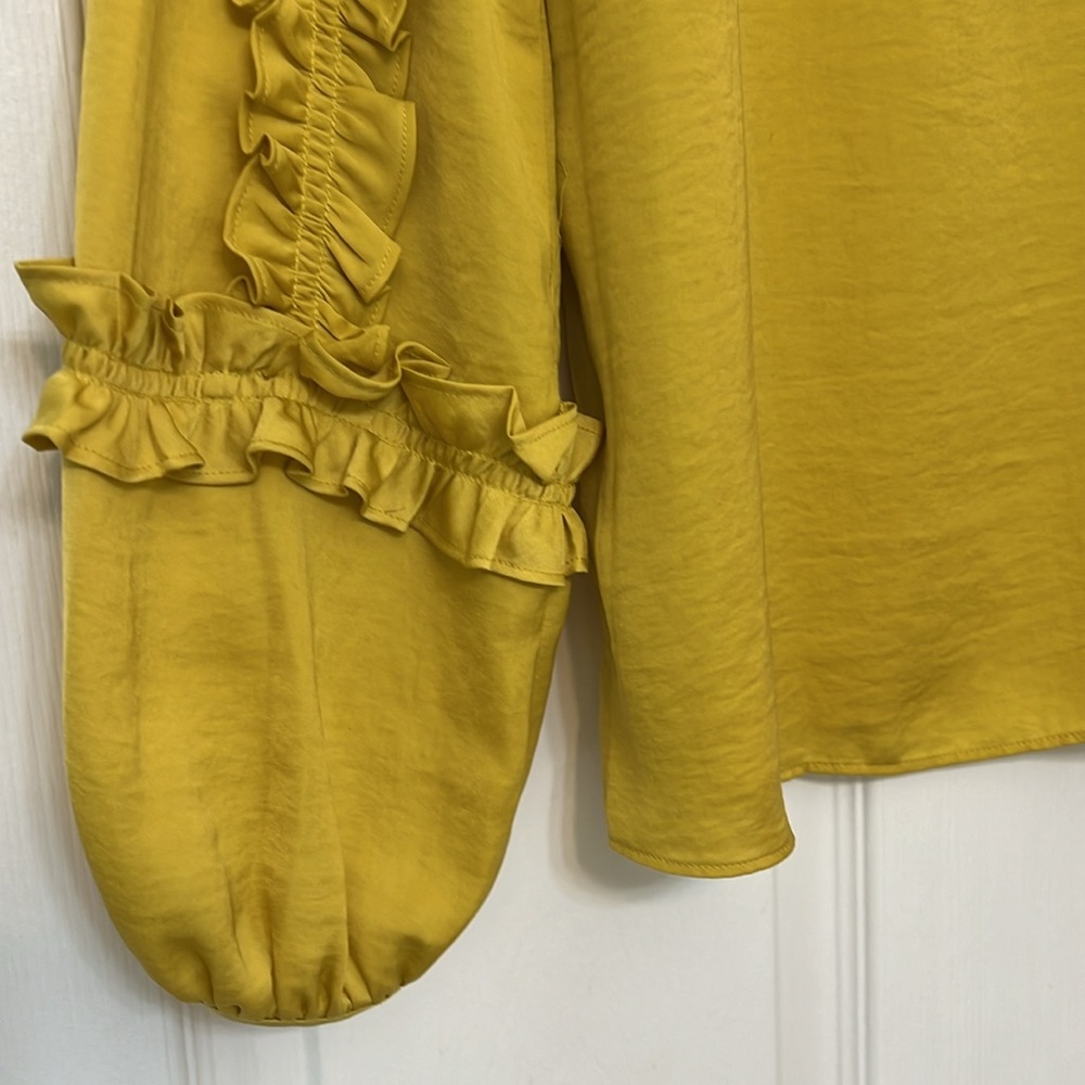 Ann Taylor Blouse - Picture 7 of 12